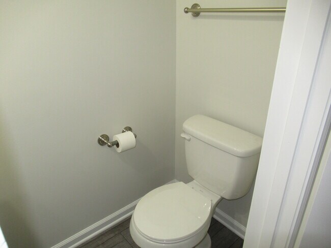 Building Photo - 4616 Imperial Dr