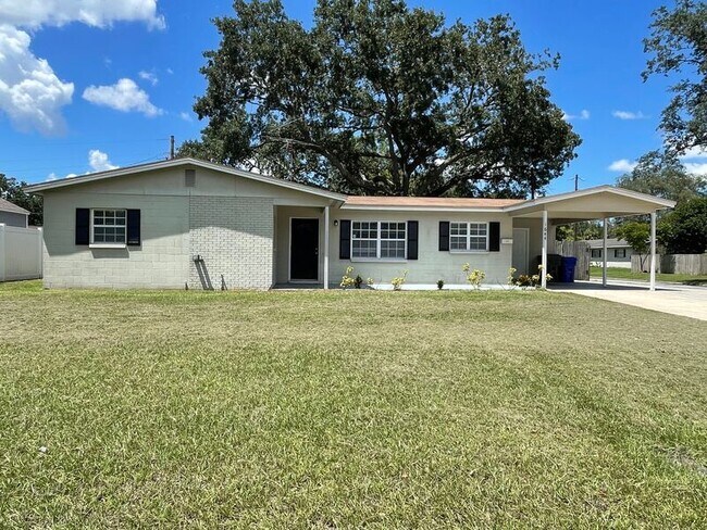 Building Photo - 1644 Tangerine St