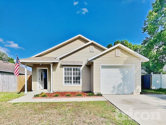 Building Photo - 9743 Red Clover Ave