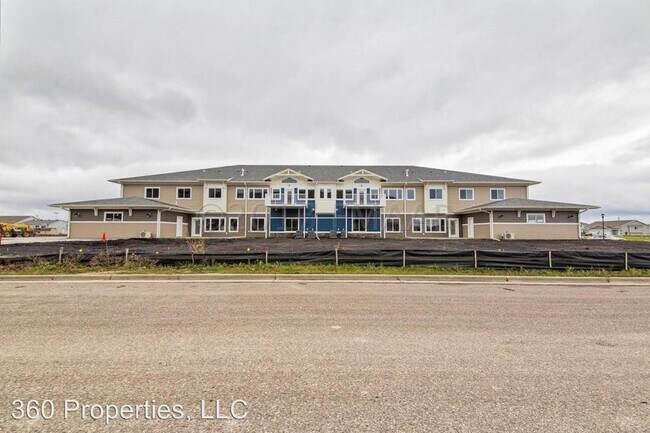 Building Photo - 2860 Calico Dr S