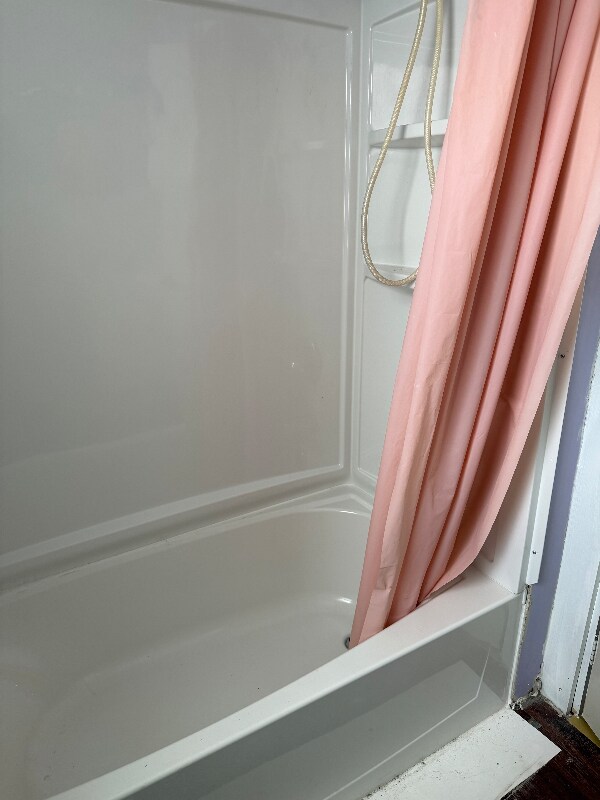 Foto del edificio - 12 Pine St