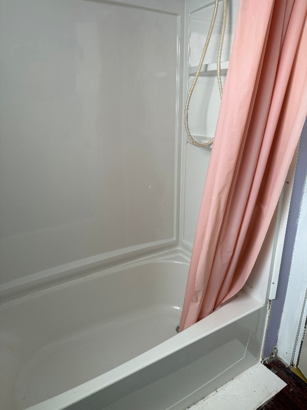 Building Photo - 12 Pine St