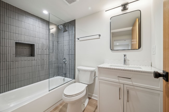 Building Photo - 1928 Harrison St