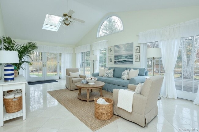 Foto del edificio - 50 Campbell Ave