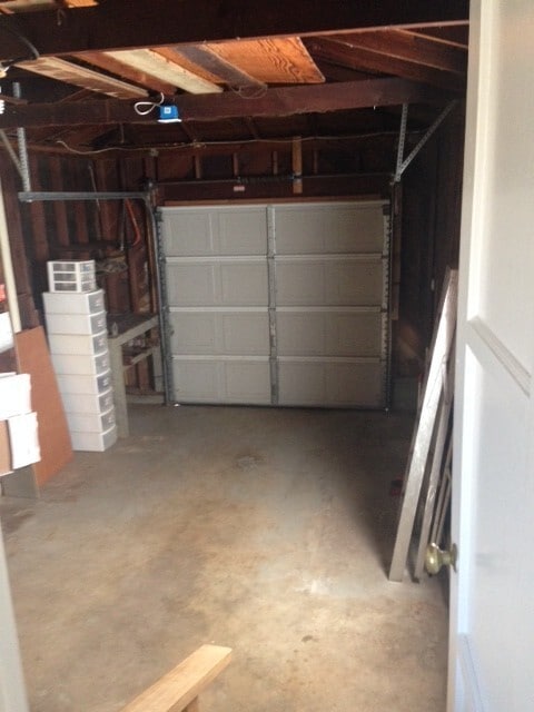 Building Photo - 3 bedrm 2 bath house with yard & garage in OB $3995 a mo 1 year lease