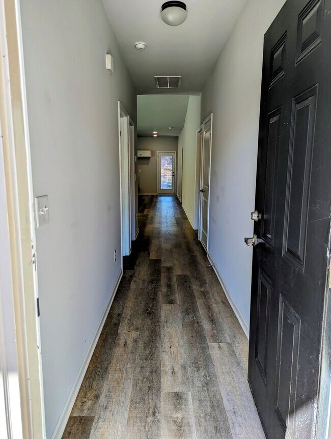 Building Photo - *Rent Special* Gorgeous Newer Constuction ...