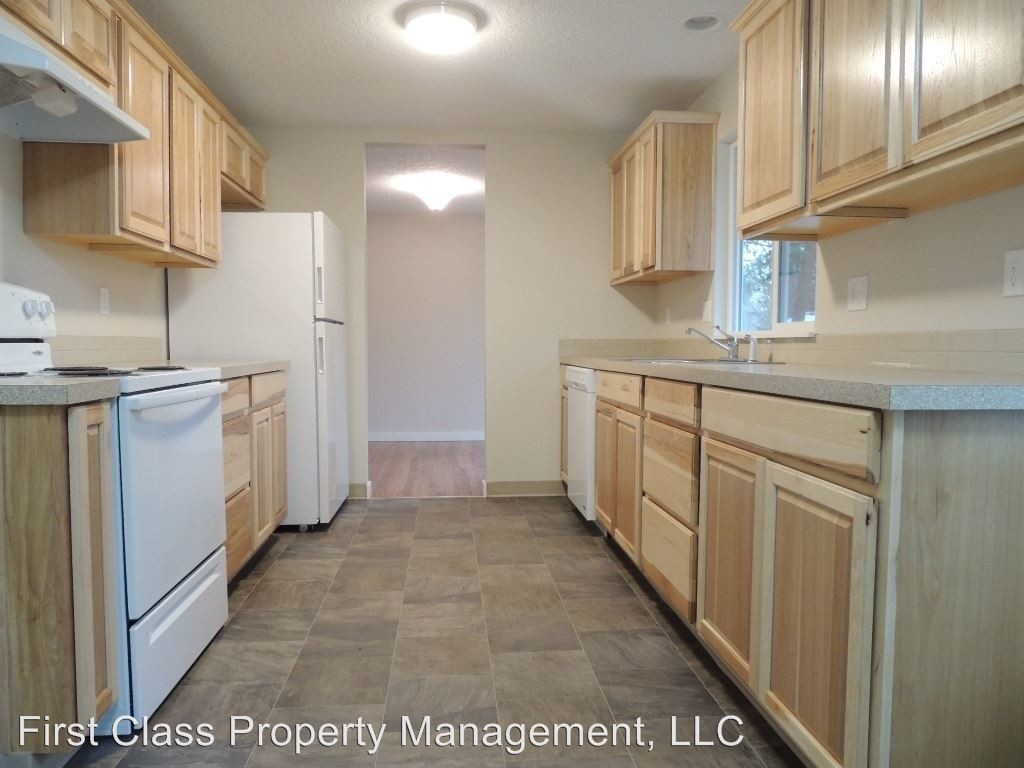 Primary Photo - 3 br, 1.5 bath House - 17640 SW Shaw St.