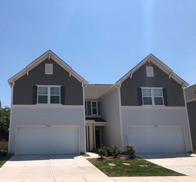 BEAUTIFUL 3 Bedroom Townhome in MIDLAND AV... - BEAUTIFUL 3 Bedroom Townhome in MIDLAND AV...