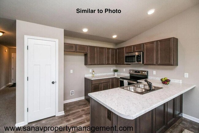 Foto del edificio - Charming Hoover Ranch in Bondurant – Move-In Ready for July!