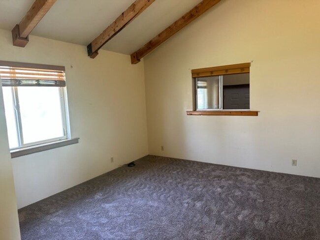 Foto del edificio - 2 bedroom home in quiet mobile home park i...