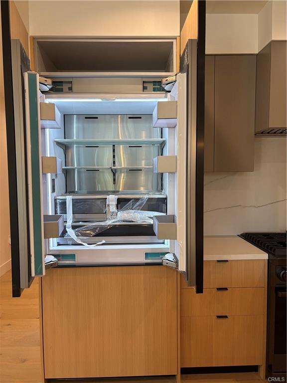 Foto del edificio - 10352 Riverside Dr