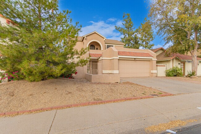 Building Photo - 518 E Wescott Dr