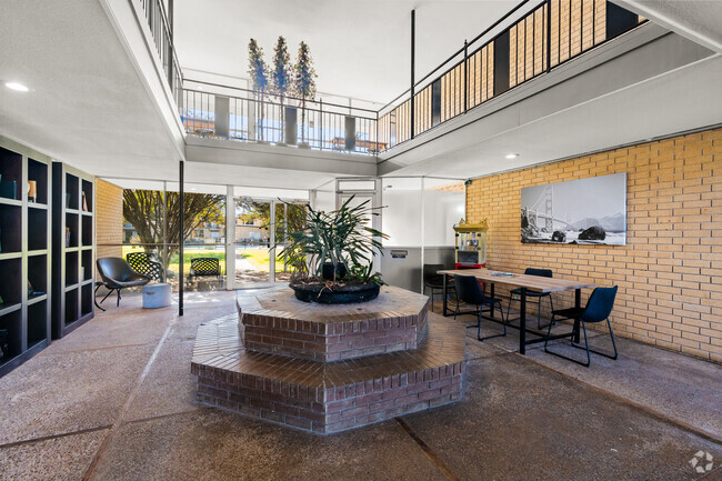 Lobby - Heatherway Apartments