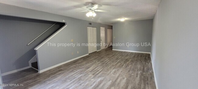 Foto del edificio - 8377 Homeport Ct