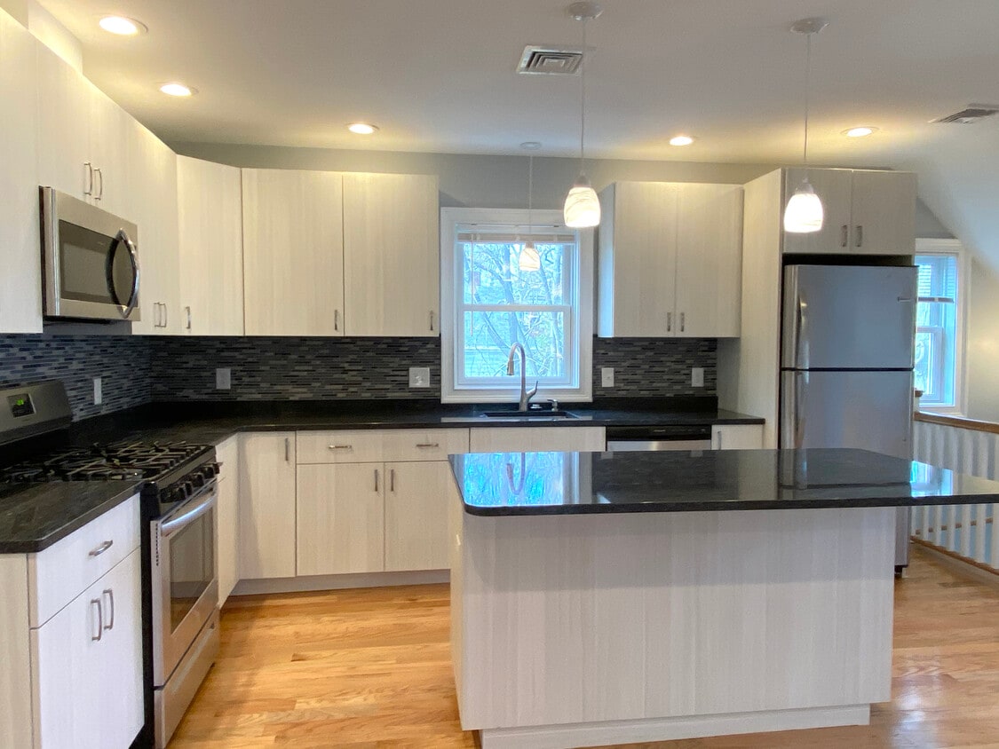 Foto principal - 32 Stedman St