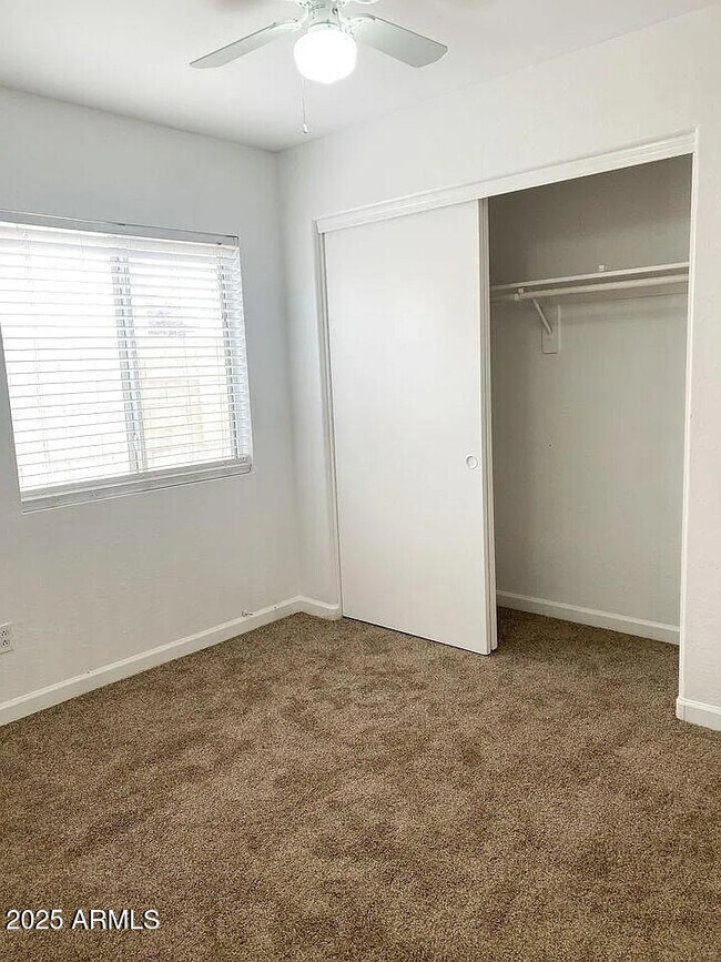 Foto del edificio - 12811 N Palm St