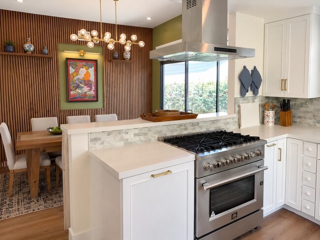 Foto del edificio - Fully Furnished 3BR/3BA Designer Desert Retreat in La Quinta | 30+ Day Stays