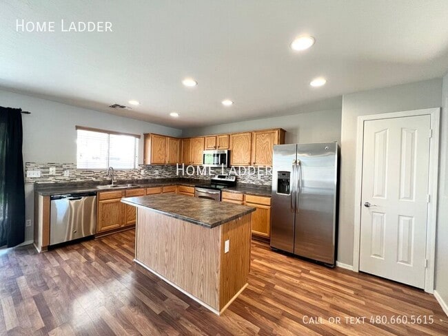 Foto del edificio - 44779 W Paitilla Ln