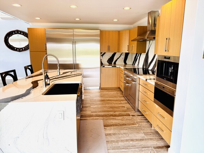 Building Photo - 170 Poipu Dr