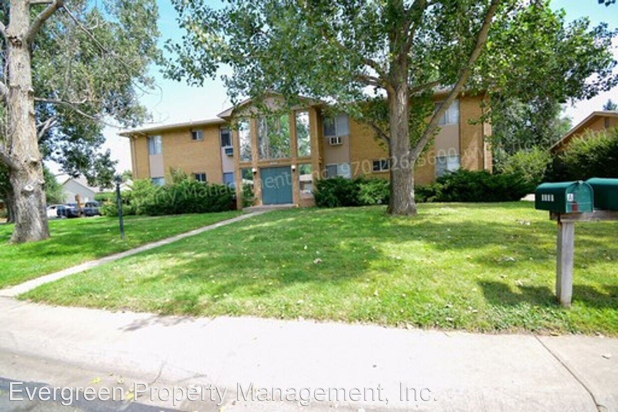 Primary Photo - 1700 Larch St