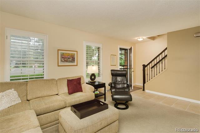 Building Photo - 9030 E Cherry Creek S Dr
