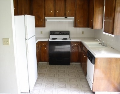 Kitchen - College Park Townhomes