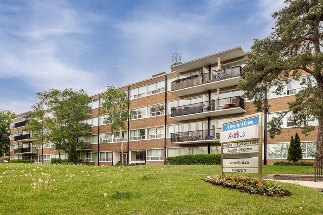 Building Photo - 150 The Donway