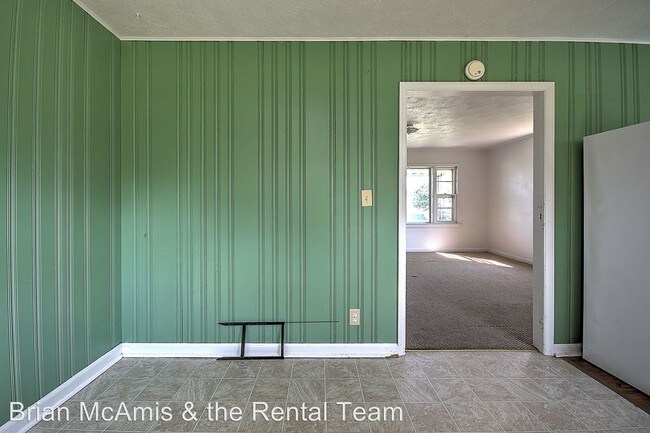 Building Photo - 3 br, 1 bath House - 180 Hixon Circle