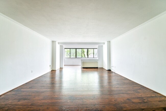 Foto del edificio - 6 Whittier Pl