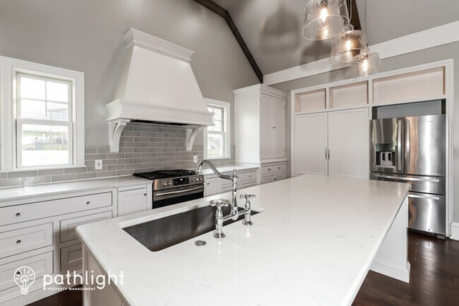 Foto del edificio - 9742 Shady Bend Cir, Lenexa, KS, 66227