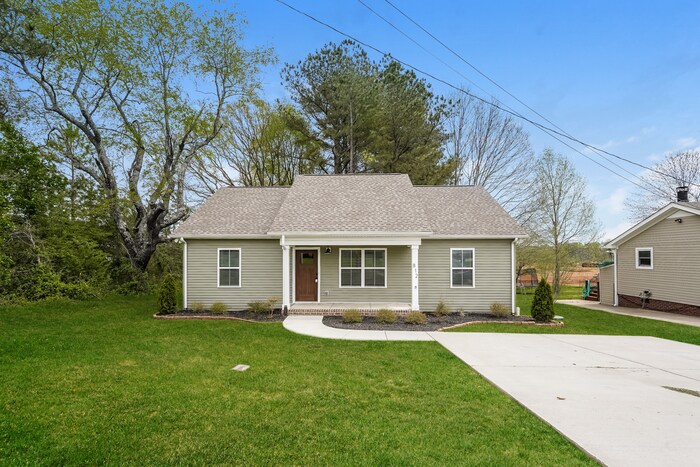 Primary Photo - Adorable 3 Bedroom in White House