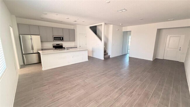 Foto del edificio - 6153 Blissful St