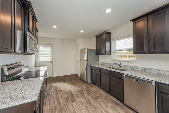 Building Photo - 11938 Lake Park