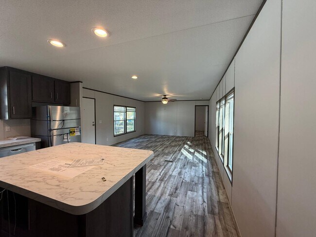 Foto del edificio - 2881 TX-110