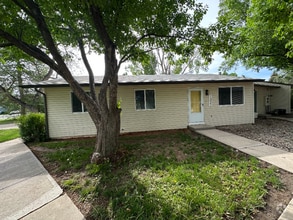 Building Photo - 1321 Cherry St
