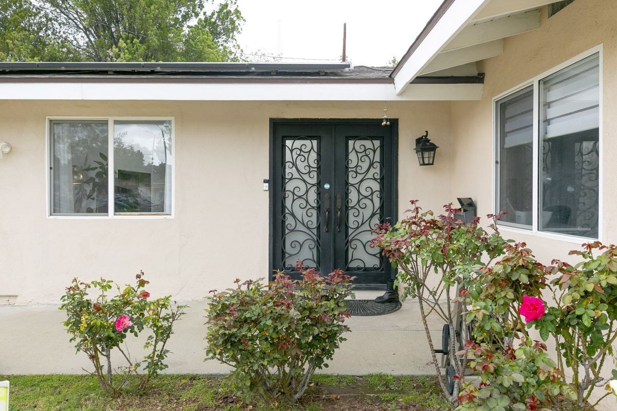 Foto principal - 22229 Covello St