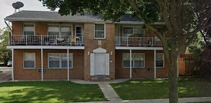 Building Photo - 8809 W Villard Ave