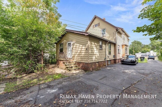 Foto del edificio - 1468 Felton Rd DN, South Euclid- Spacious ...