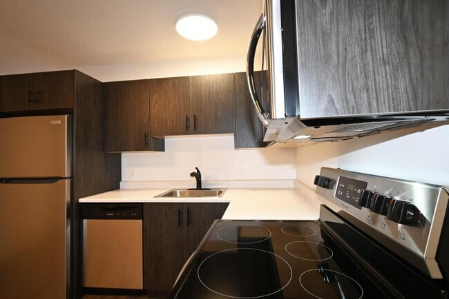 Photo du bâtiment - 3 bedroom in Prince George BC V2L 2V9