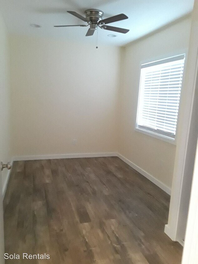 Foto principal - 1640 E 49th St