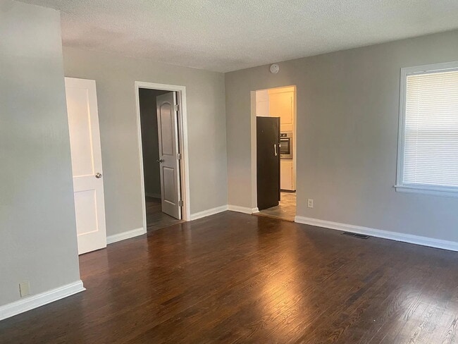 Building Photo - 3010 Boright Dr