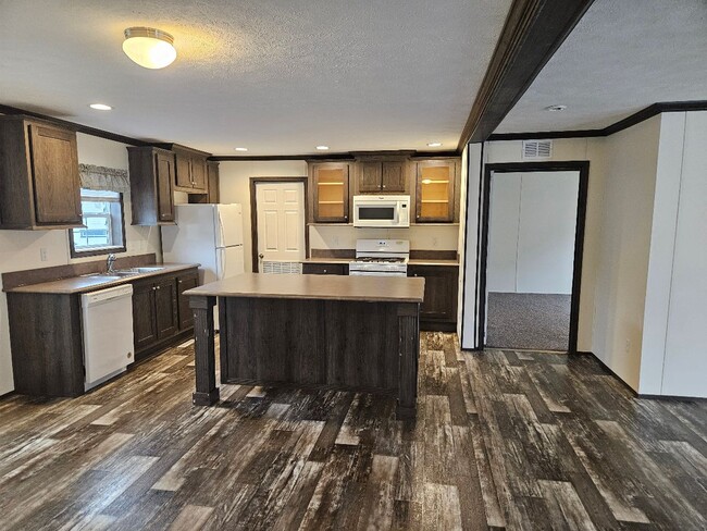 Building Photo - 14 Rockledge Ct