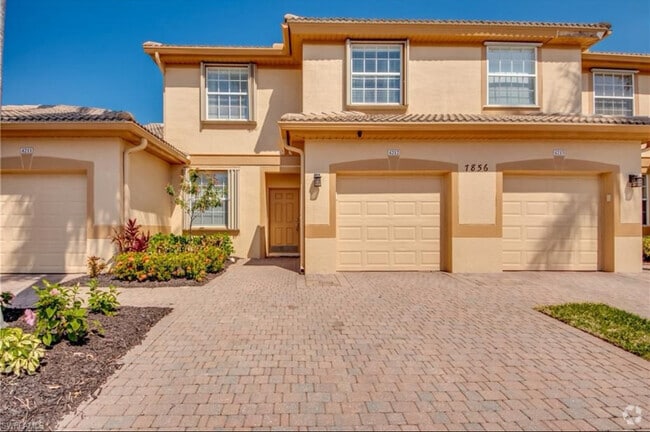 Building Photo - 7856 Lake Sawgrass Loop