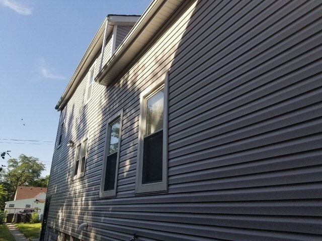 Building Photo - 1309 W 112th St