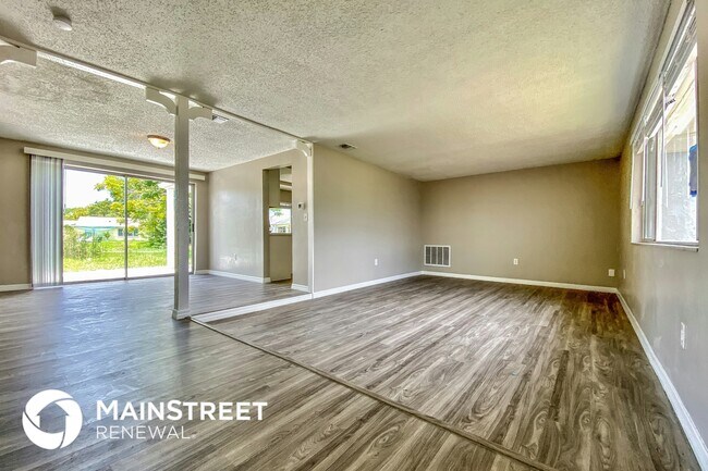 Building Photo - 3639 Rock Royal Dr