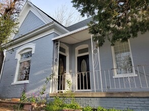 Building Photo - 1246 Wood Ave S