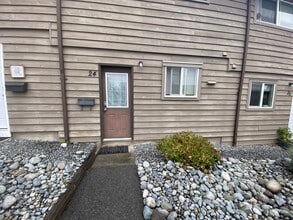 Building Photo - 25 Pryde Ave