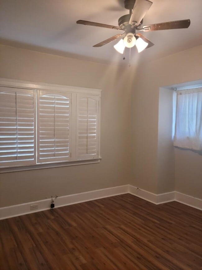 bedroom #1 - 376 S Oakland Ave