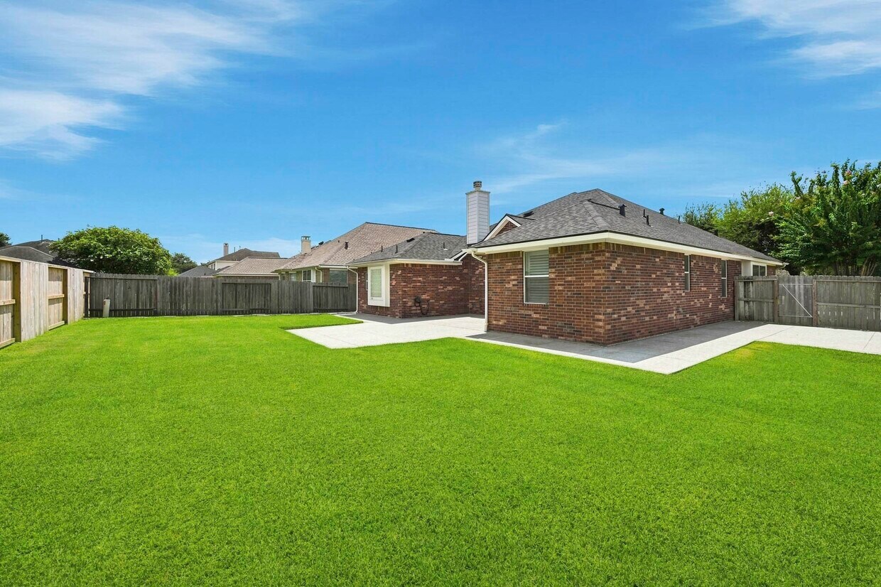Building Photo - 17126 Sheffield Knoll Ln