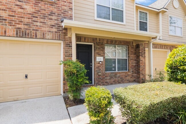 Foto del edificio - 1616 Grable Cove Ln